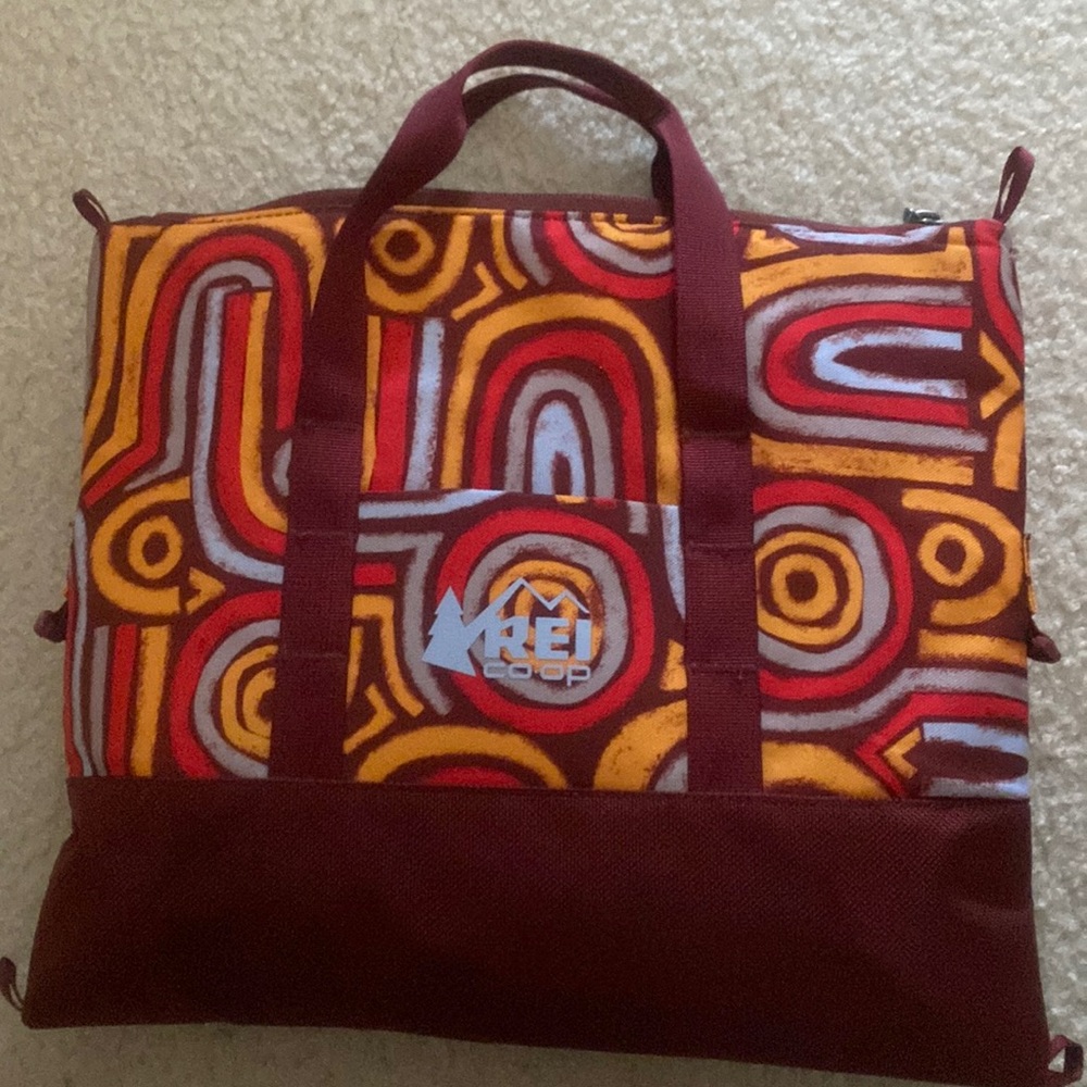 Reí lunch pale. Brand new.